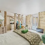 Charming Studio Close To Notre-Dame De Paris